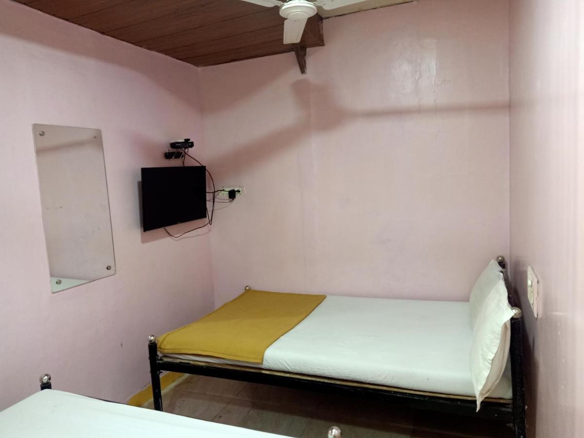 Hotel Central Inn Mumbai Phòng bức ảnh